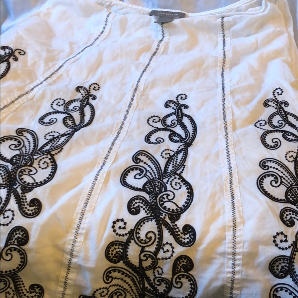 Women’s skirt